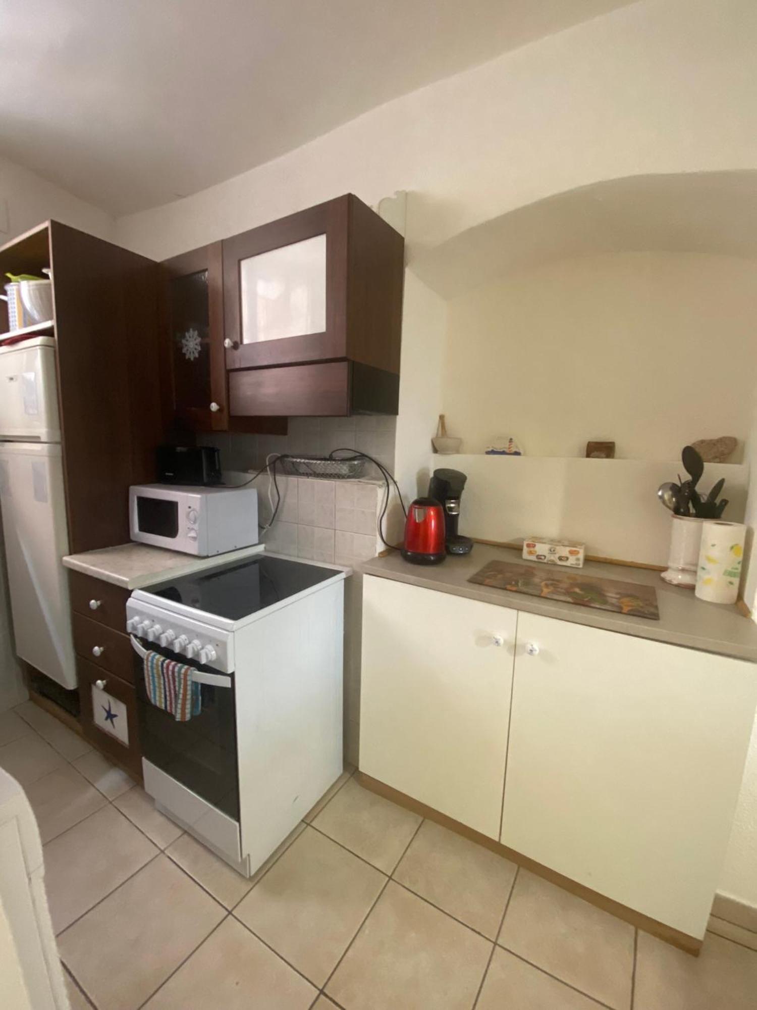Joli Appart 29M2 En Vieille Ville Menton 2 Mins De La Mer Exterior photo